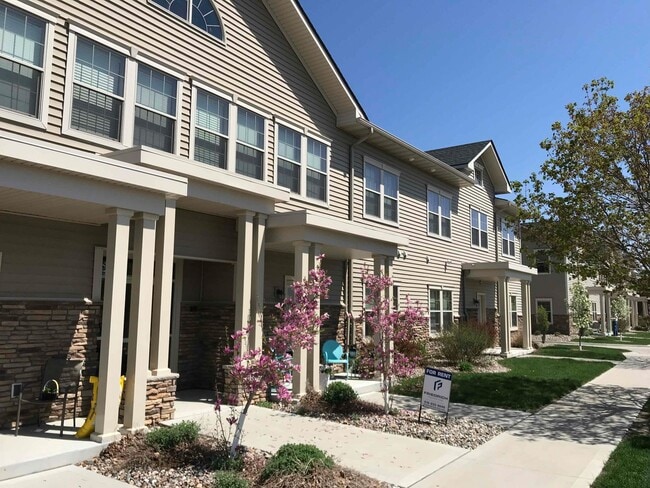 Building Photo - 2725 Northridge Pkwy