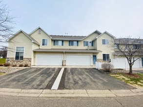 Building Photo - 3128 Juniper Ln