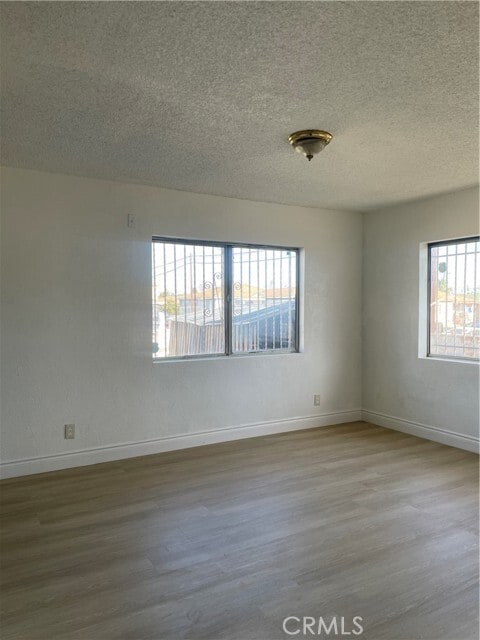 Building Photo - 674 E 115th St