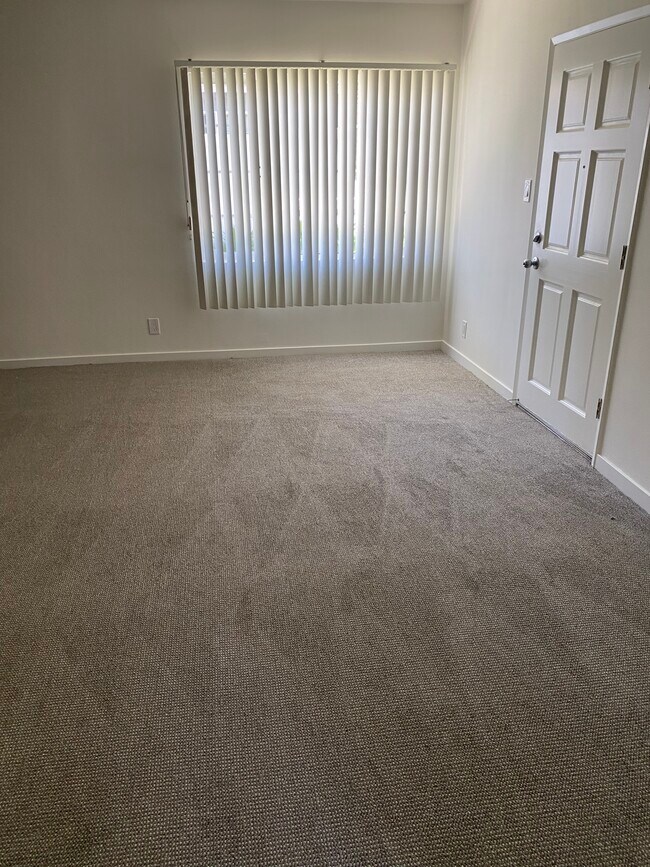Floorplan - 5369 Inglewood Blvd