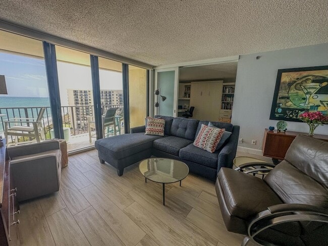 Building Photo - 200 Ocean Trail Way