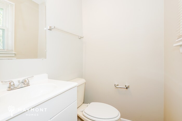 Building Photo - 4873 Everest Dr