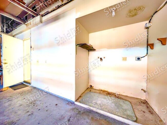 Building Photo - 1991 Central Ave