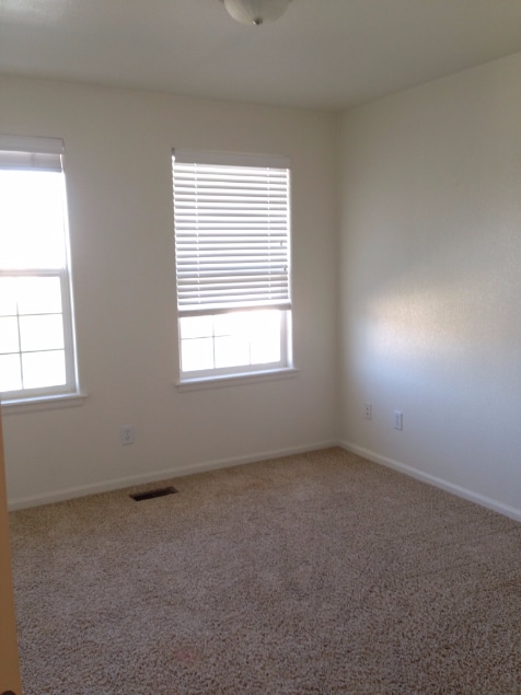 Building Photo - 2bed/2bath Townhome in Black Feather Castle Rock