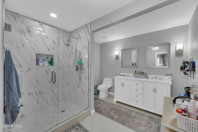 Building Photo - 9913 Album Ave