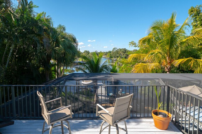 Building Photo - 3842 SW St Lucie Ln