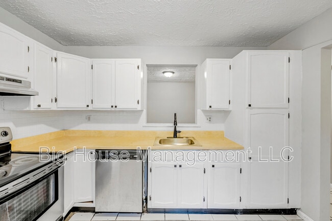 Building Photo - 9 Kings Wharf Pl