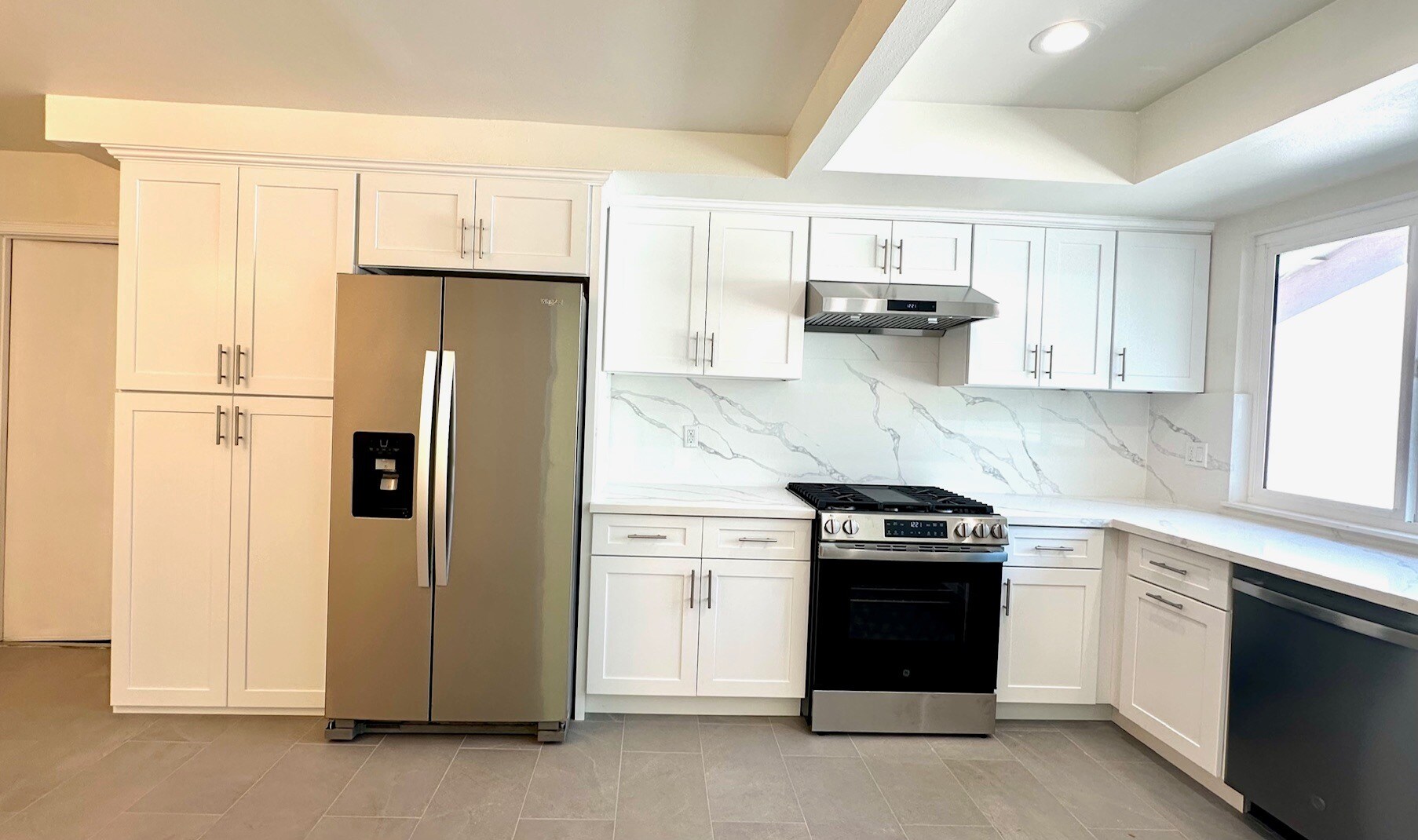 Building Photo - 820 Browning Pl