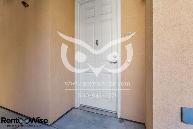 Building Photo - 401 Crescent Ct