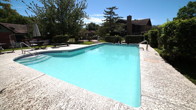 Building Photo - 1601 Faro Dr