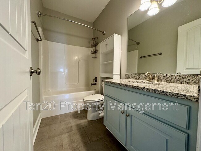 Building Photo - 16 Vineyard Dr