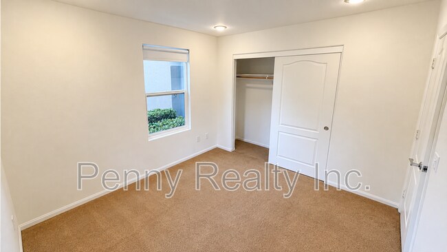 Building Photo - 3011 Pacific Palm Way