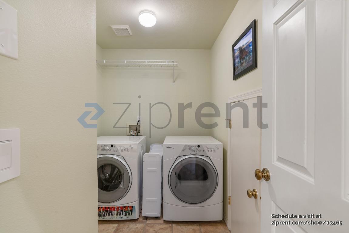 Building Photo - 15150 NE 8th Pl