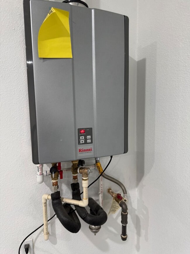 Building Photo - Beautiful home in Northlake!