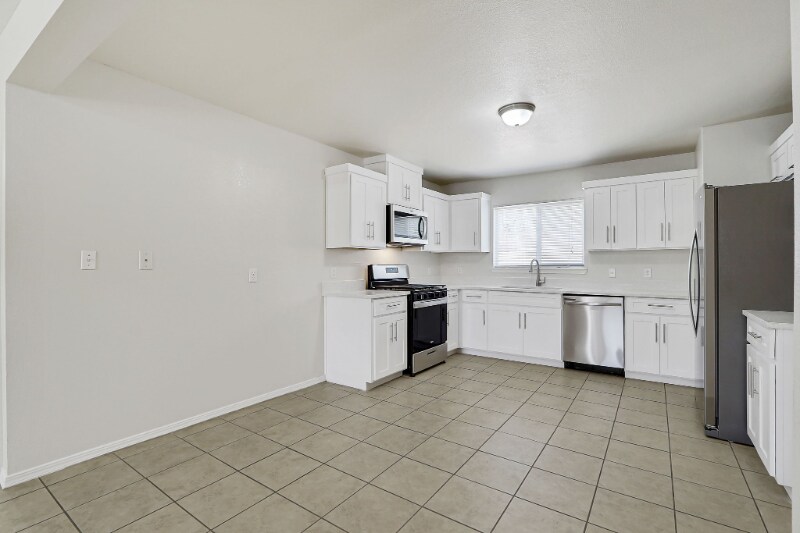 Building Photo - 3124 N Stanton St