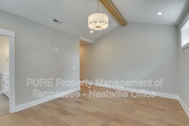 Building Photo - 604 Annex Ave
