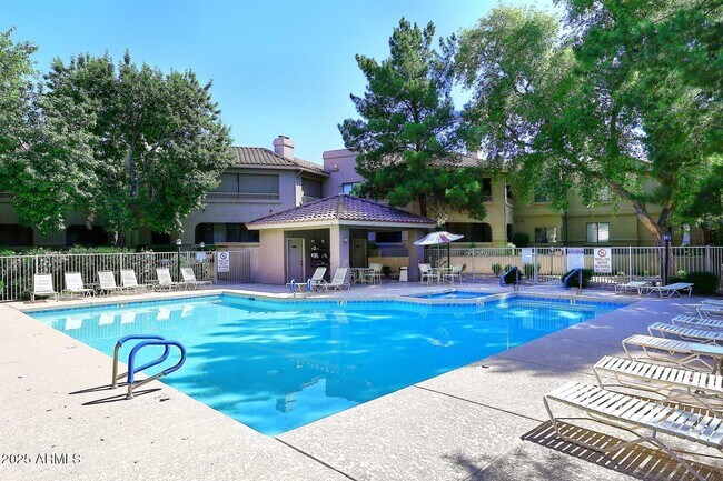 Building Photo - 15050 N Thompson Peak Pkwy