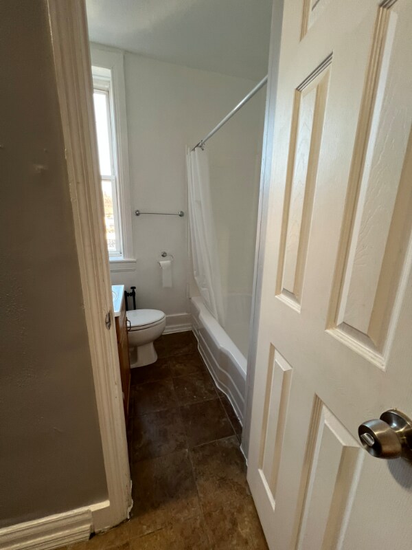 Building Photo - 366 4th Ave