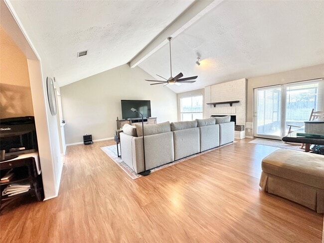 Building Photo - 1514 Park Meadow Dr