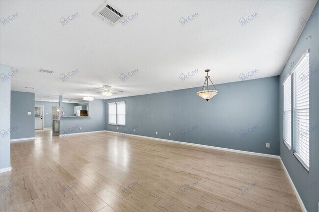 Building Photo - 8401 Swan Park Dr