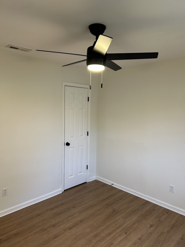 Building Photo - 2205 Evans Ave NW