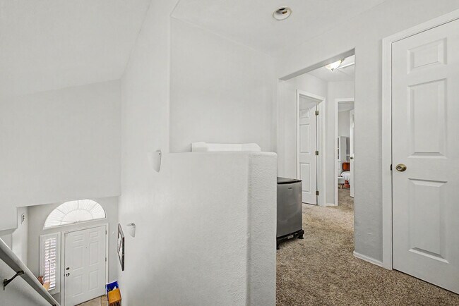 Building Photo - 6730 E Preston St