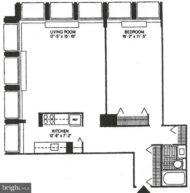 Building Photo - 200 Locust St