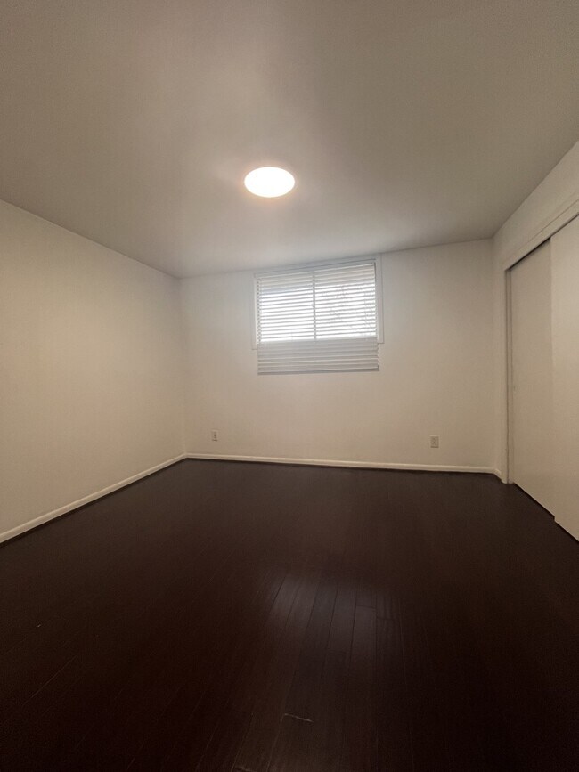 Building Photo - 5123 Del Monte Dr