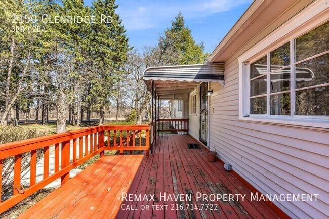 Building Photo - 2150 Glenridge Rd