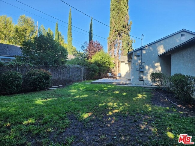 Building Photo - 19229 Aetna St