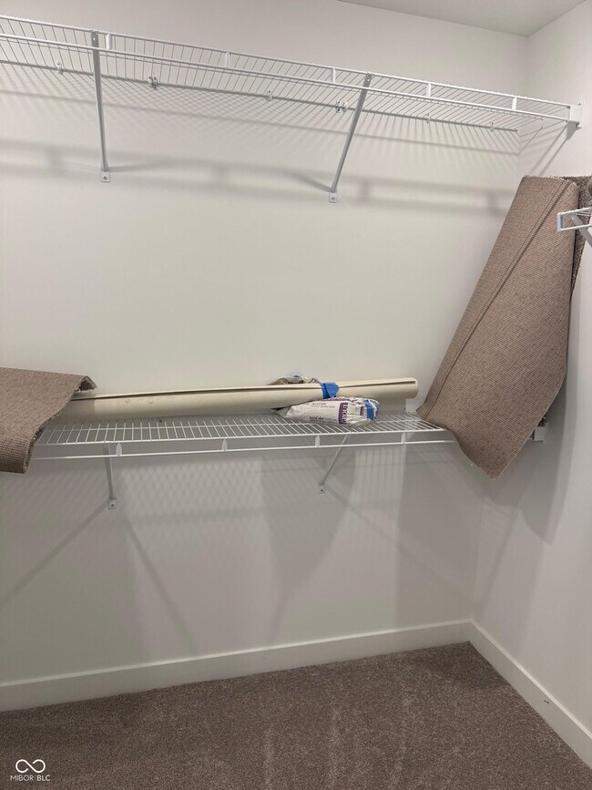 Building Photo - 15190 Swallow Fls Wy