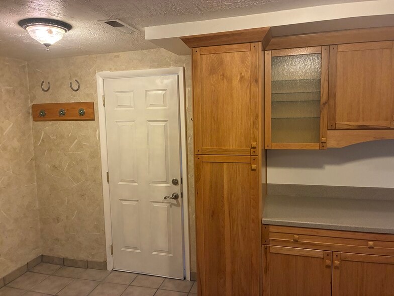 Front door - 4220 S Lynne Ln