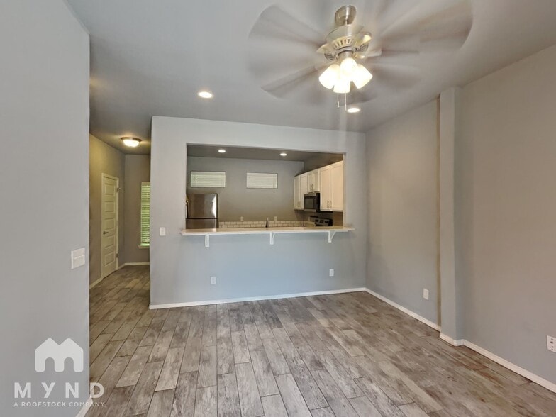 Building Photo - 1746 N Reno Dr