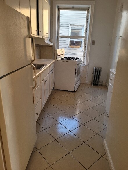 Building Photo - 2053 68th St