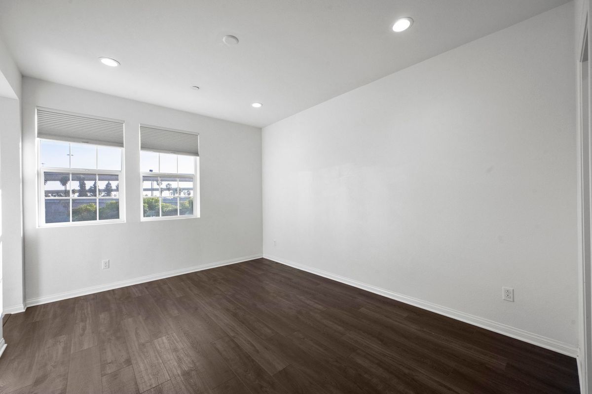 Building Photo - 8887 Orangethorpe Ave