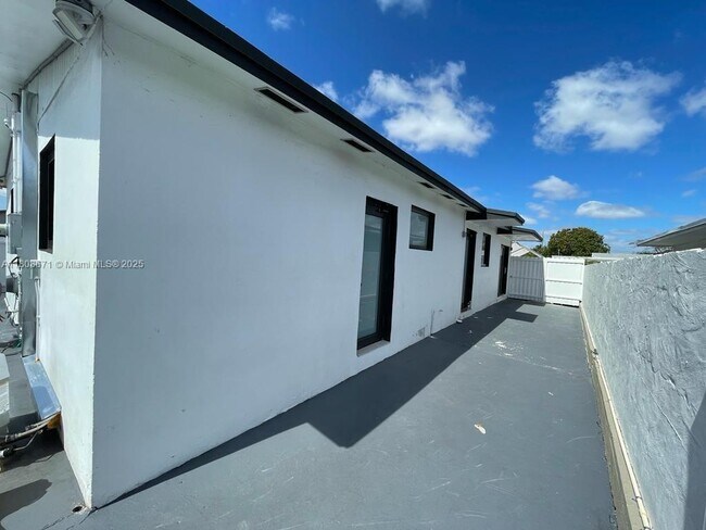 Building Photo - 4480 NW 170th St