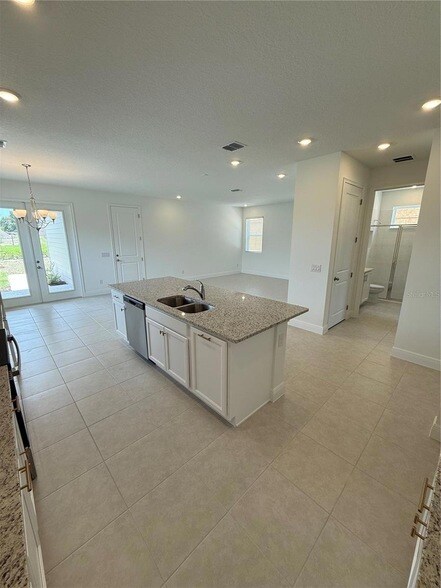Building Photo - 2313 Broadbrook Dr