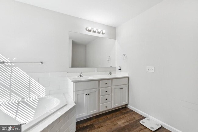 Building Photo - 156 Trapper Ln