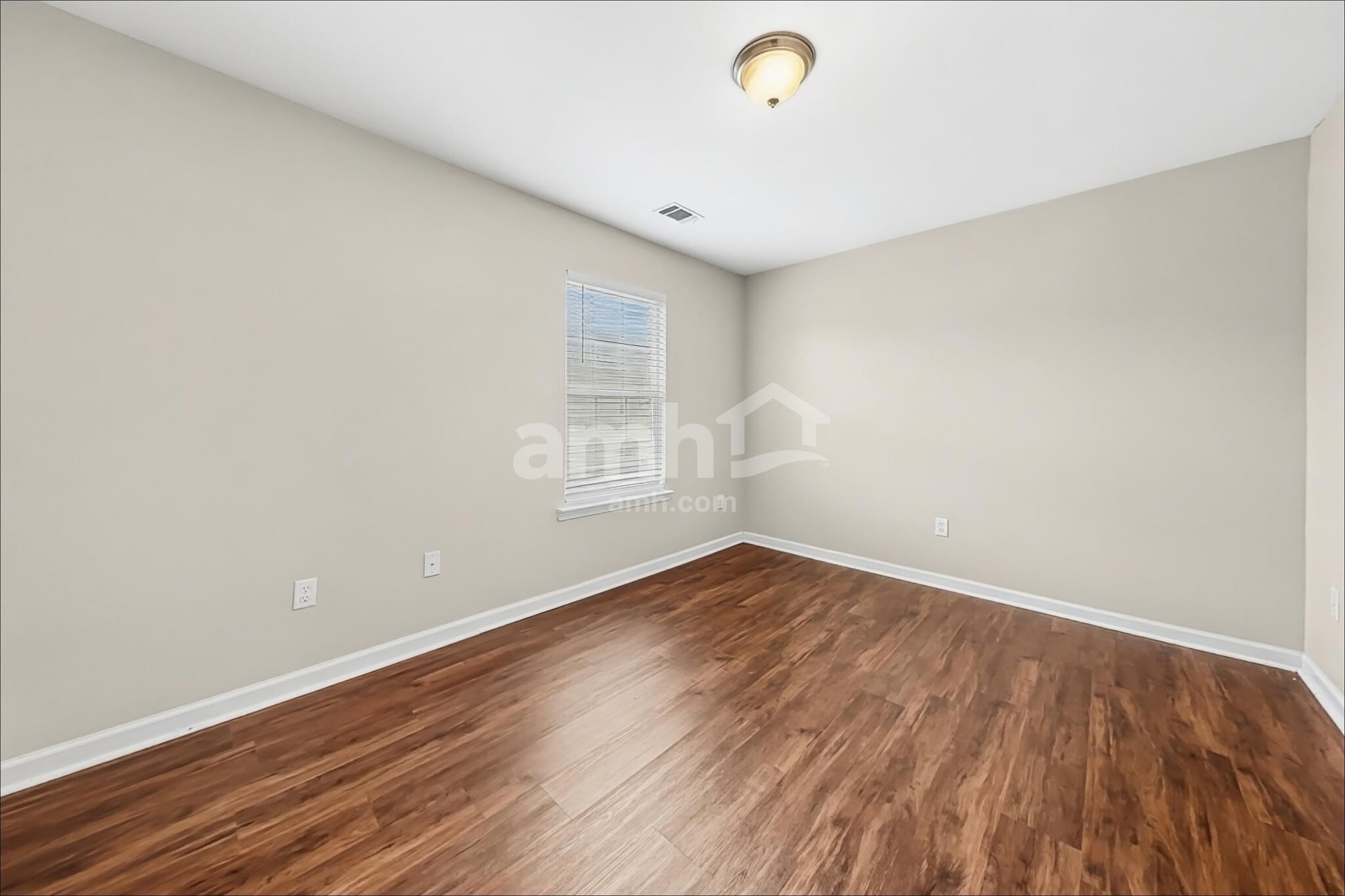 Building Photo - 1523 Bradley Blvd