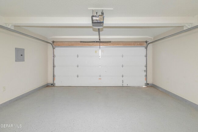 Building Photo - 12029 Crown Woods Ct