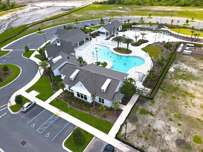 Building Photo - GORGEOUS 5 Bed 4 Bath 3 Car Garage HOME w COMMUNITY POOL for RENT!