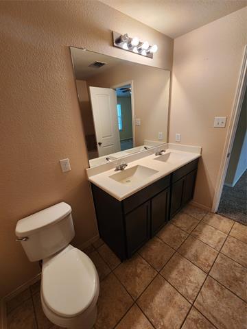 Building Photo - 12222 Big Rock Dr