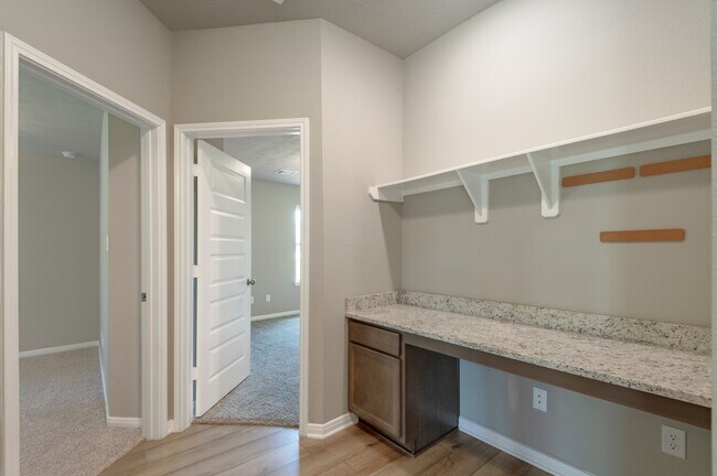 Building Photo - 3722 Sage Ln