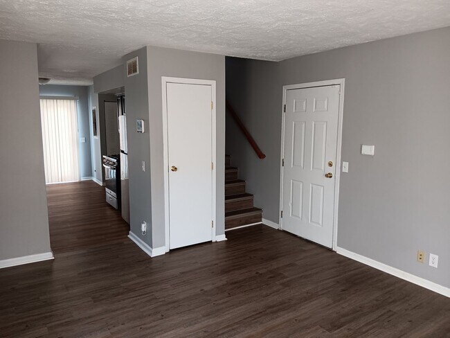 Building Photo - For Rent - Four-Bedroom Two-Bathroom Home Available NOW!