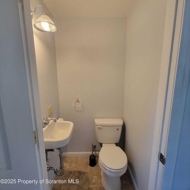 Building Photo - 1756 Nay Aug Ave