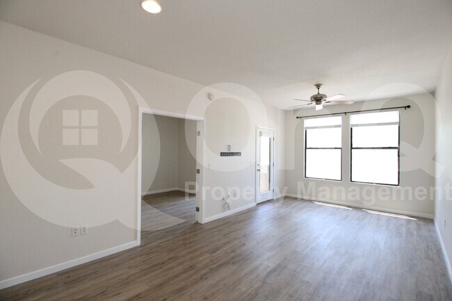Building Photo - 6900 E Princess Dr