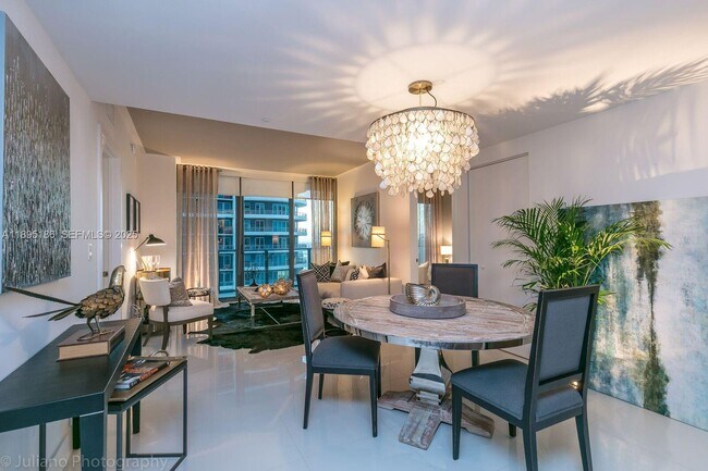 Building Photo - 1300 S Miami Ave