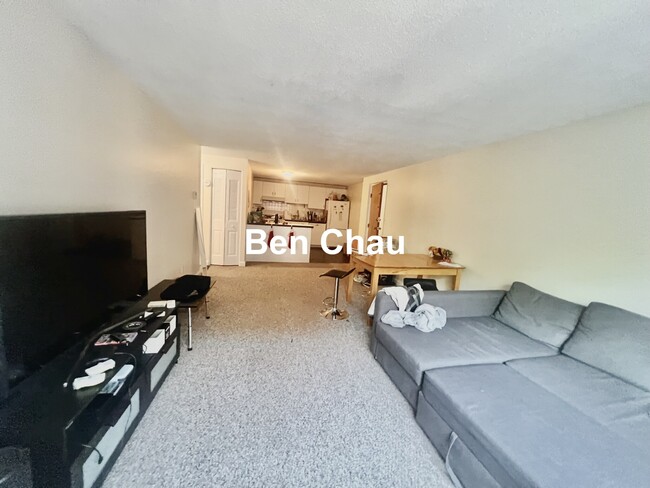 Primary Photo - 94 Beacon St