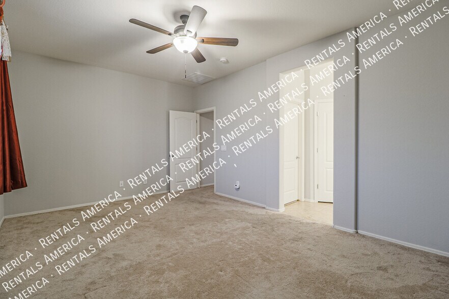 Building Photo - 21271 E Pecan Ln