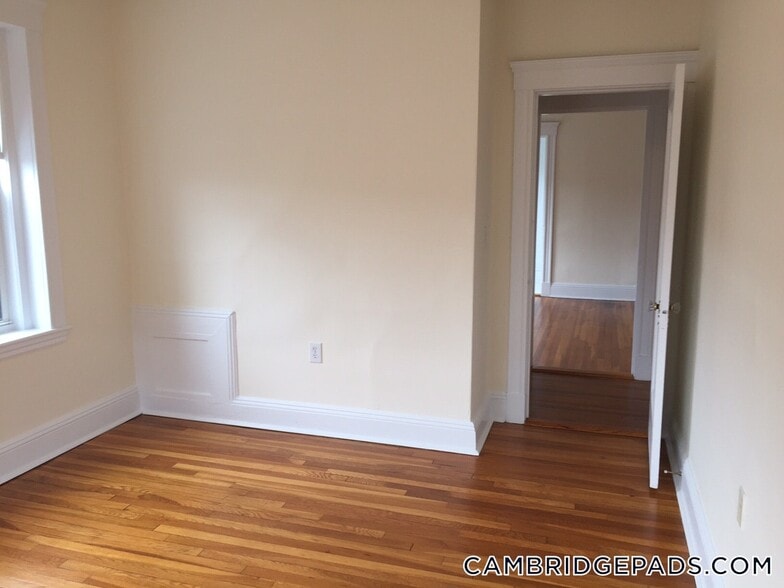 Building Photo - 18 Chauncy St